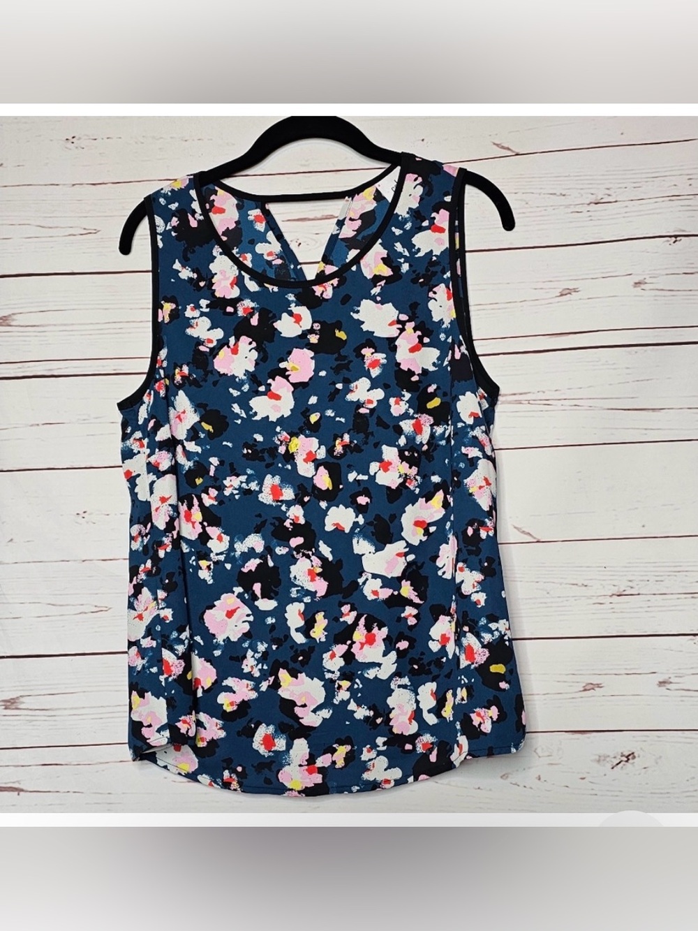 Cabi  Spirit Top #4732 colorful Size L